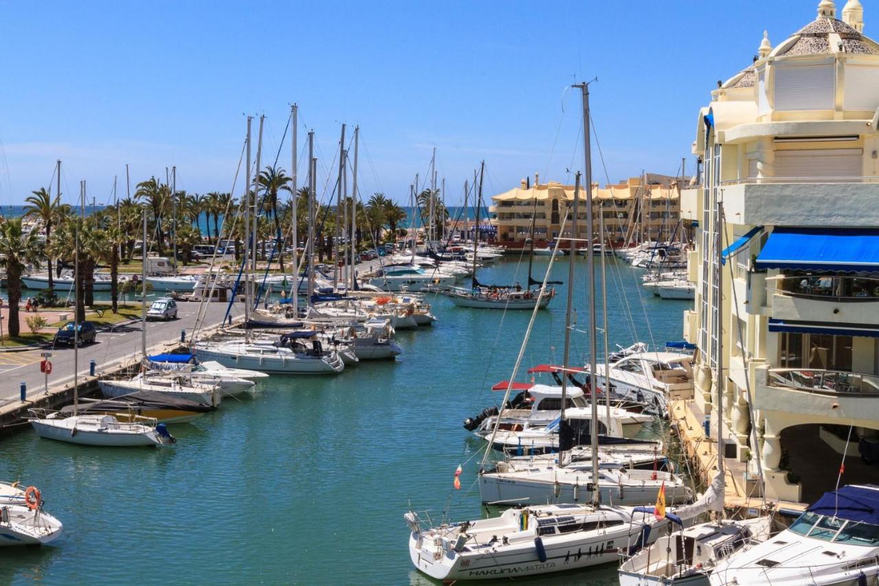 Puerto Marina Apartment Benalmadena Luaran gambar