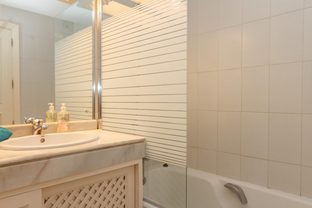 Puerto Marina Apartment Benalmadena Luaran gambar